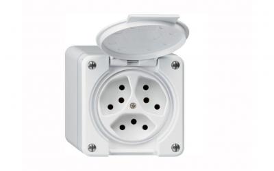 Hager Robusto Steckdose 3xT13 nass, NAP