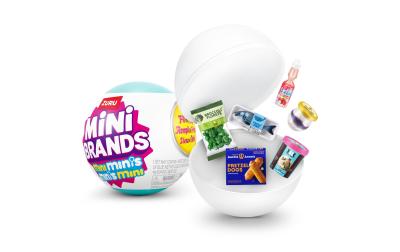 Mini Brands Fill the Fridge