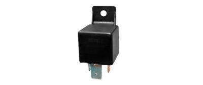 Votronic 2202 Umschaltrelais 12V 60A