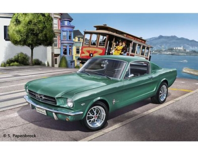 Revell 1965 Ford Mustang 2+2 Fastback