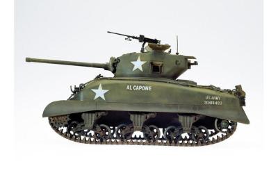 Italeri Sherman M4A1