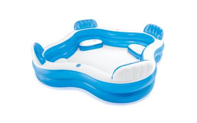 SWIM CENTER FAMILY LOUNGE POOL, Ages 3+