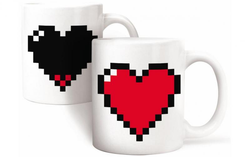 Kikkerland Tasse  Morph Mug Pixel Heart